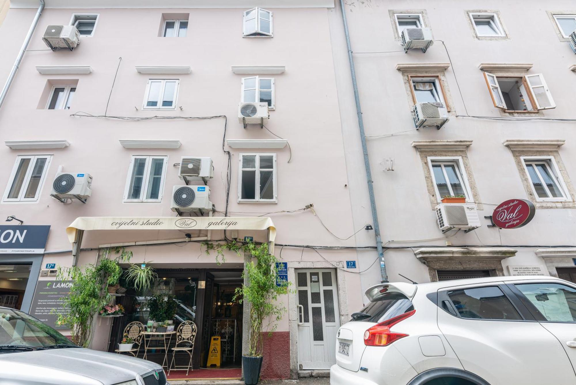 Small, Sweet & Cosy Apartments Rijeka Eksteriør bilde
